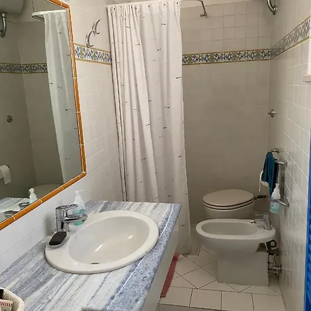 Esclusivo Nella Piazza Di *