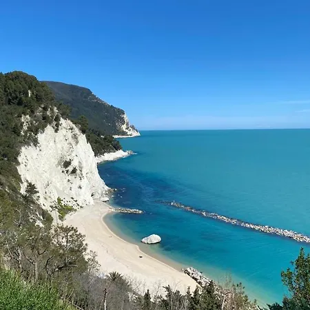 Apartamento Esclusivo Nella Piazza Di Numana