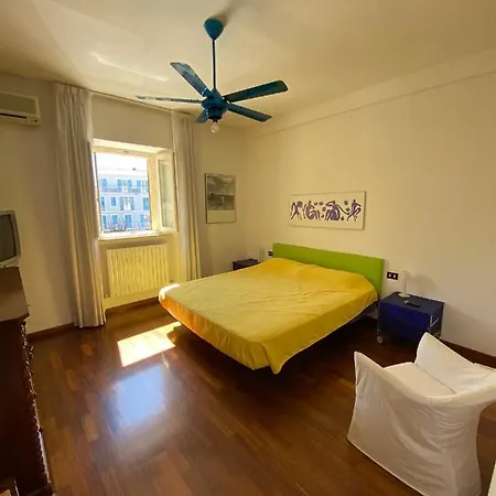 Apartment Esclusivo Nella Piazza Di *